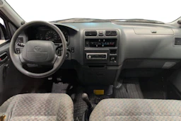 vihreä Toyota Hiace 2002 kuva 9.