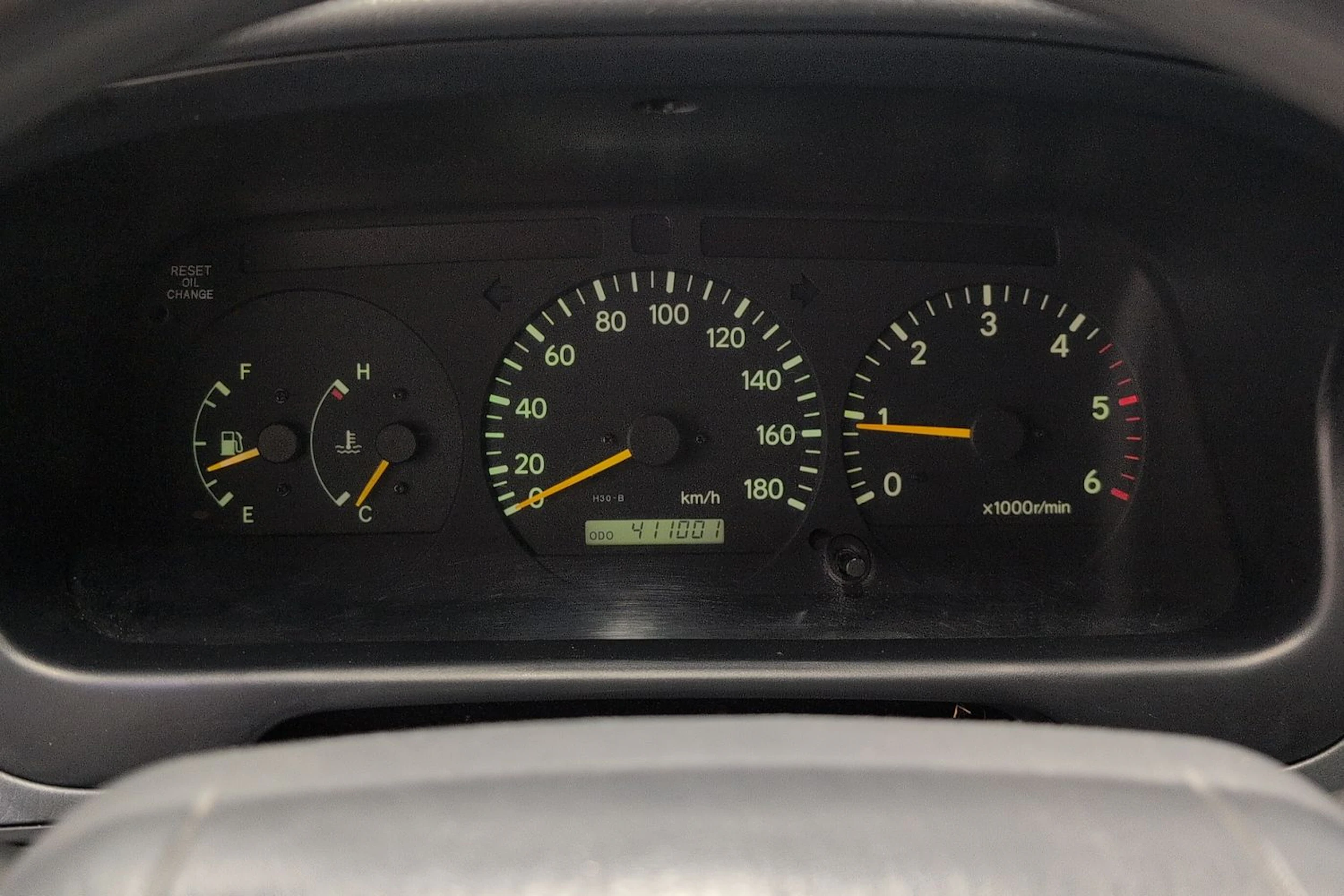 vihreä Toyota Hiace 2002 kuva 15.