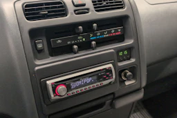 vihreä Toyota Hiace 2002 kuva 16.