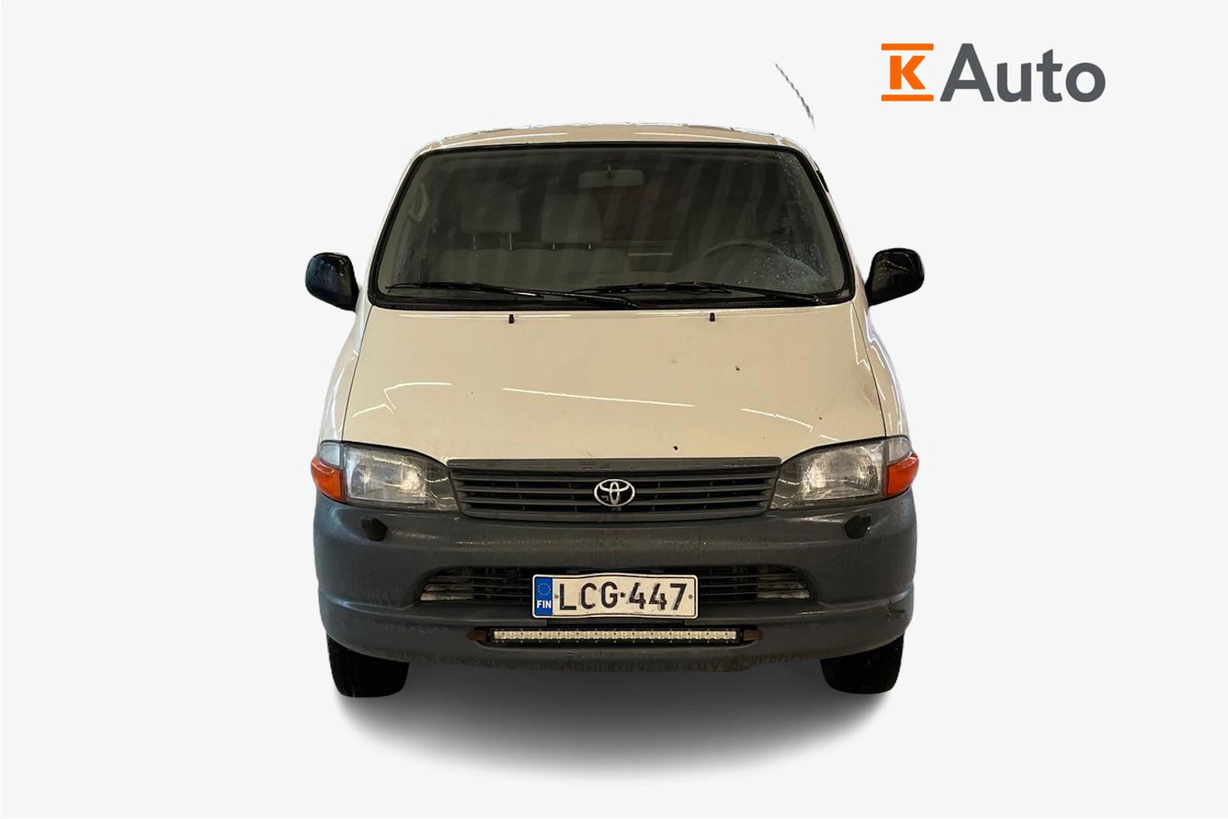 Valkoinen Toyota HIACE 2003 kuva 4.