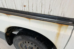 Valkoinen Toyota HIACE 2003 kuva 18.