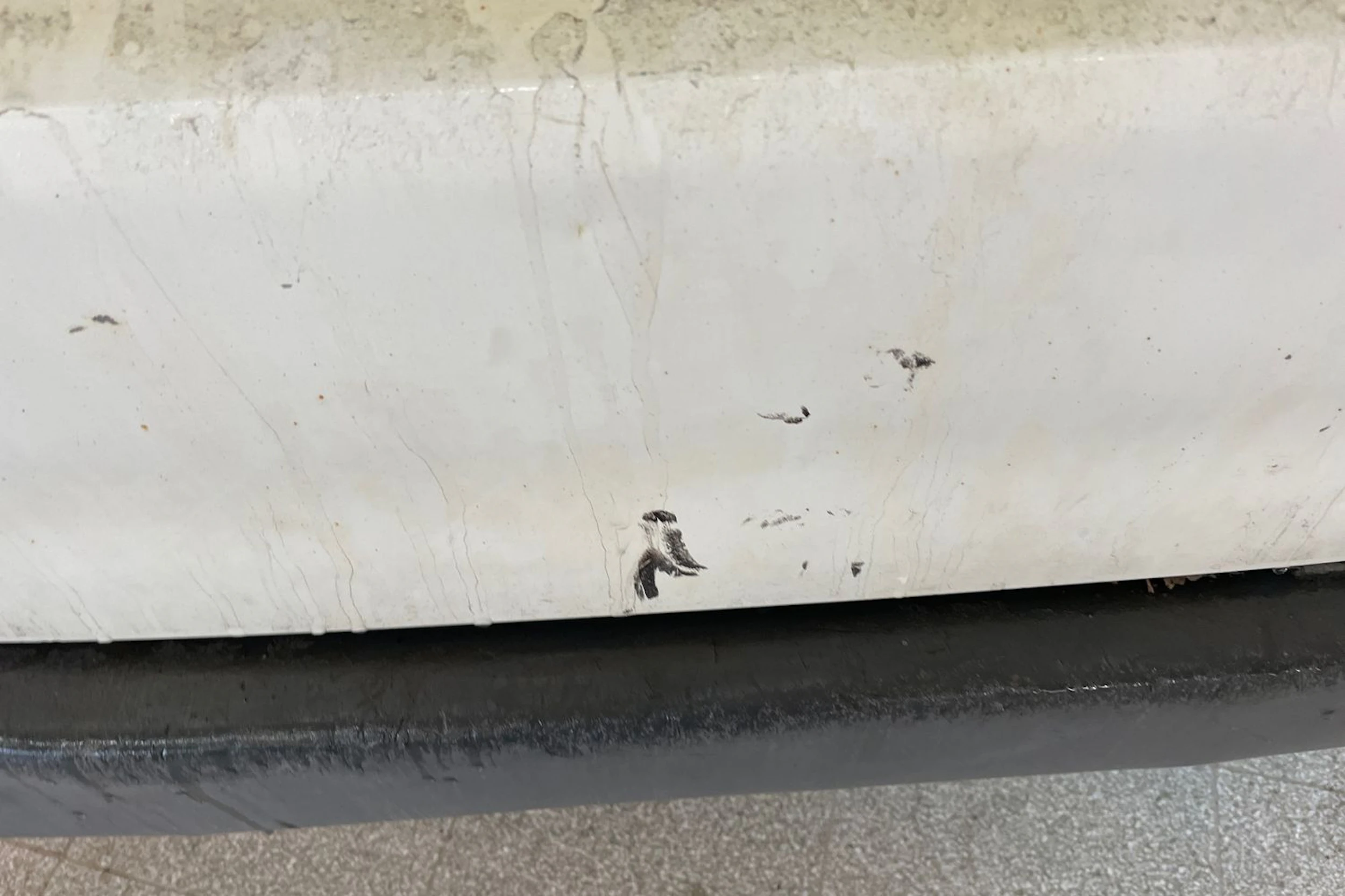 Valkoinen Toyota HIACE 2003 kuva 21.