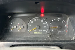 valkoinen Toyota Hiace 2004 kuva 21.