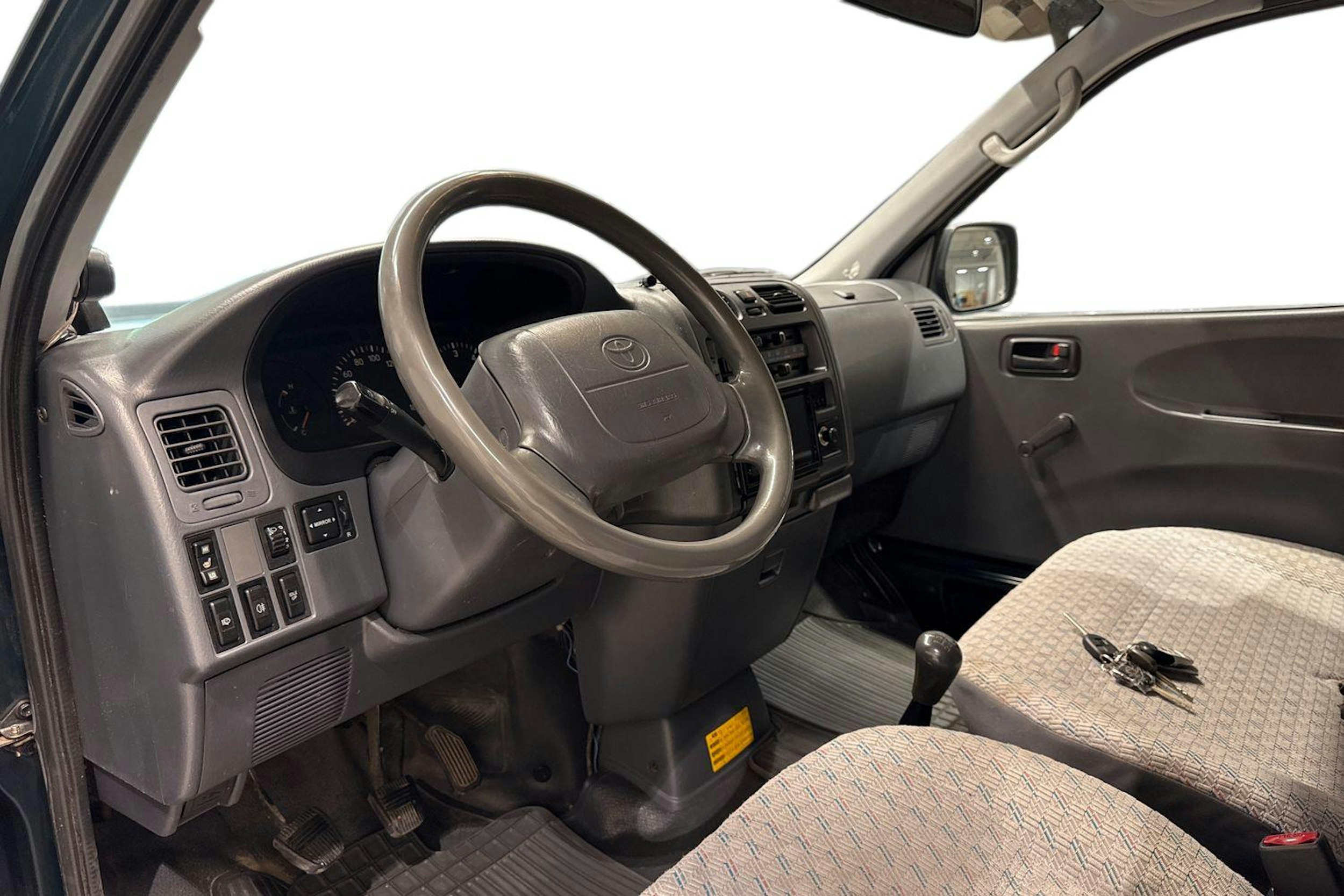 vihreä Toyota Hiace 2005 kuva 7.