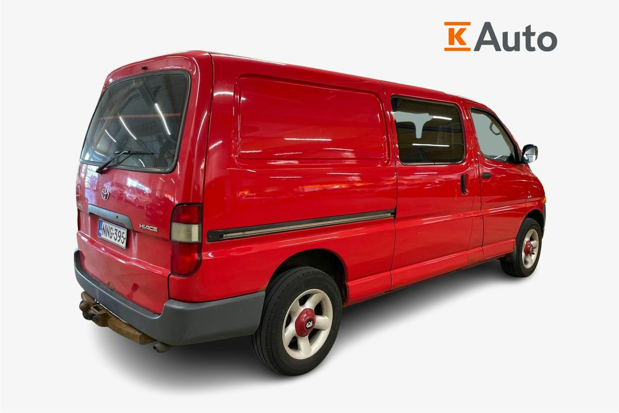 punainen Toyota Hiace 2005 kuva 2.