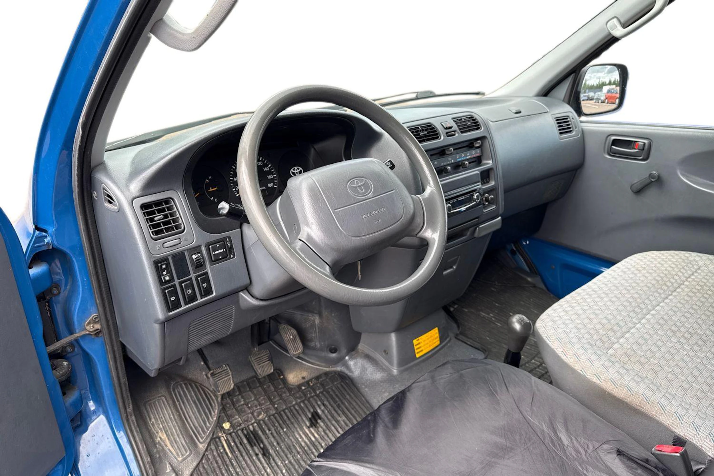 sininen Toyota Hiace 2006 kuva 3.