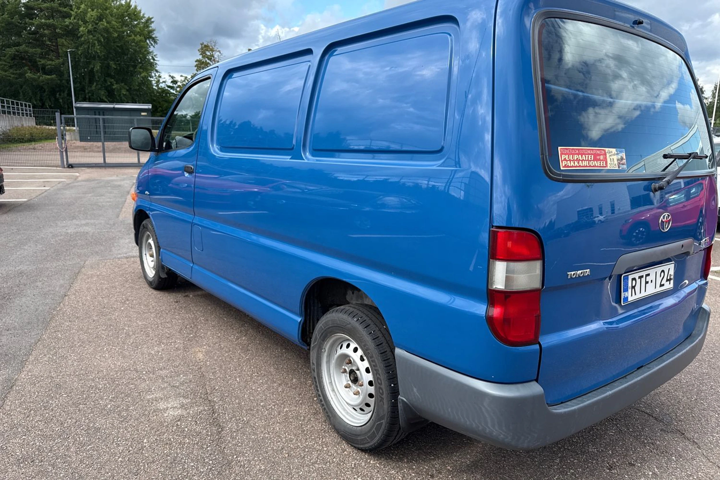 sininen Toyota Hiace 2006 kuva 4.