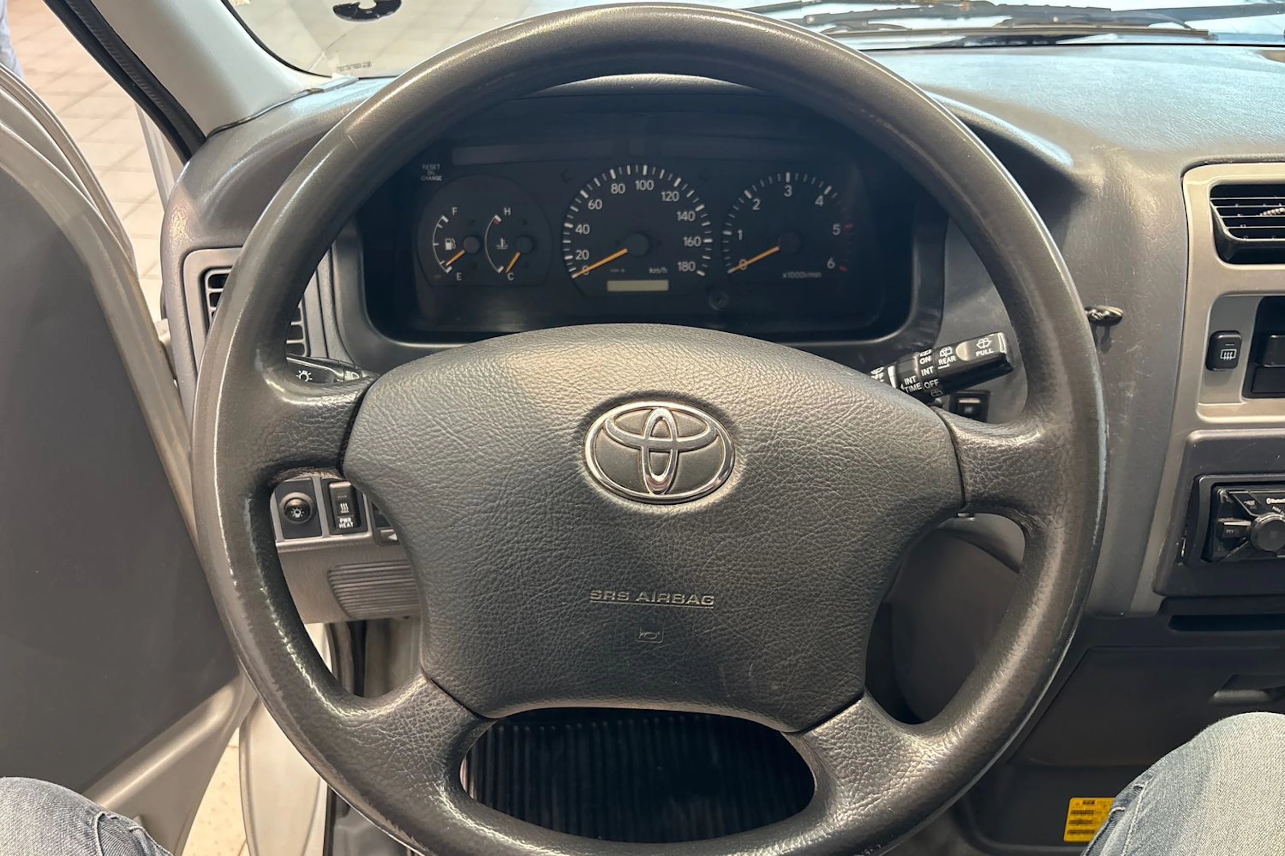 Hopea Toyota HIACE 2006 kuva 18.