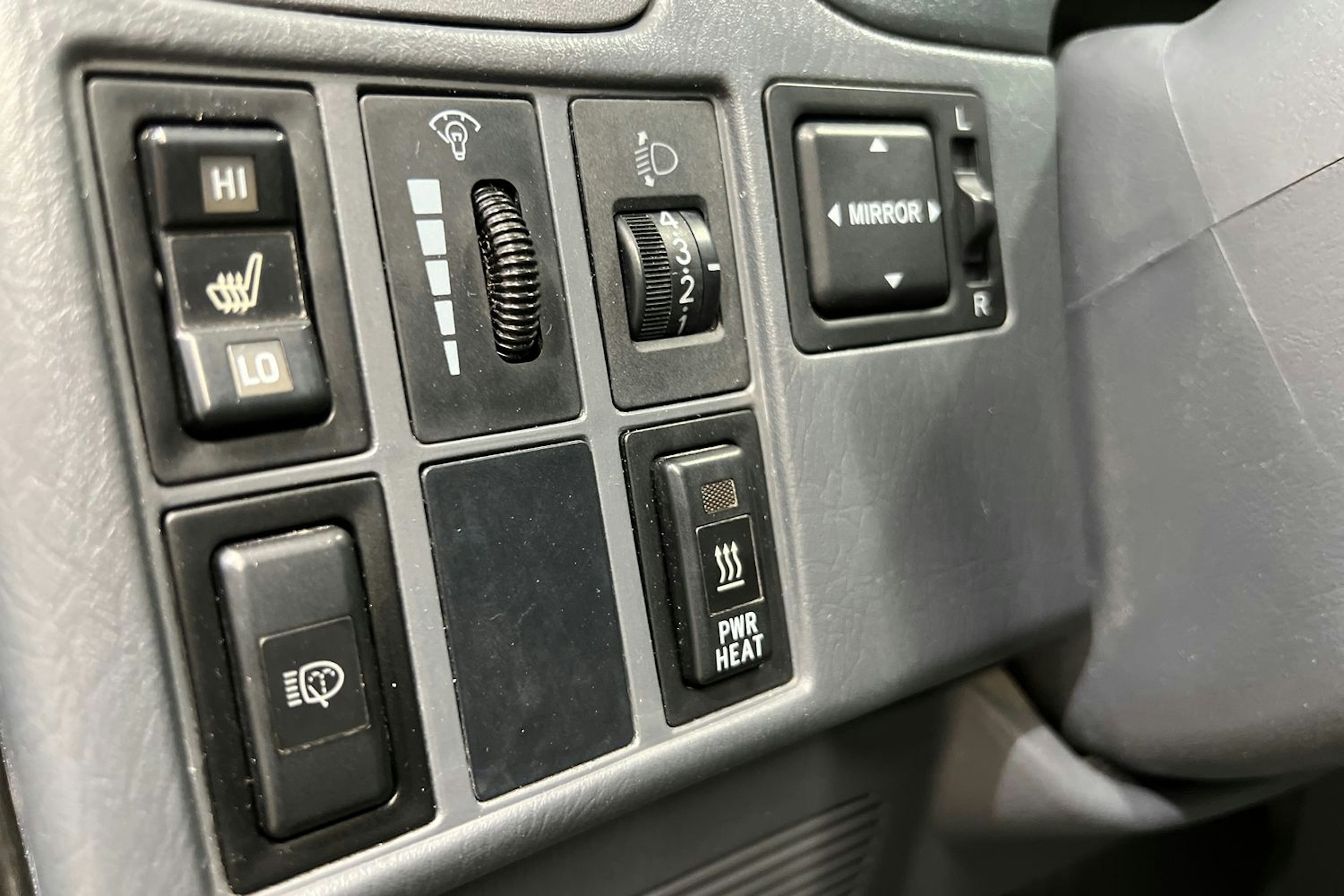 sininen Toyota Hiace 2007 kuva 20.