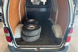 valkoinen Toyota Hiace 2007 kuva 7.