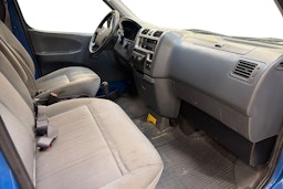 sininen Toyota Hiace 2007 kuva 8.
