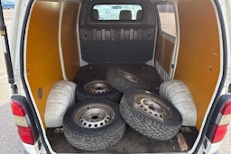 valkoinen Toyota Hiace 2007 kuva 16.