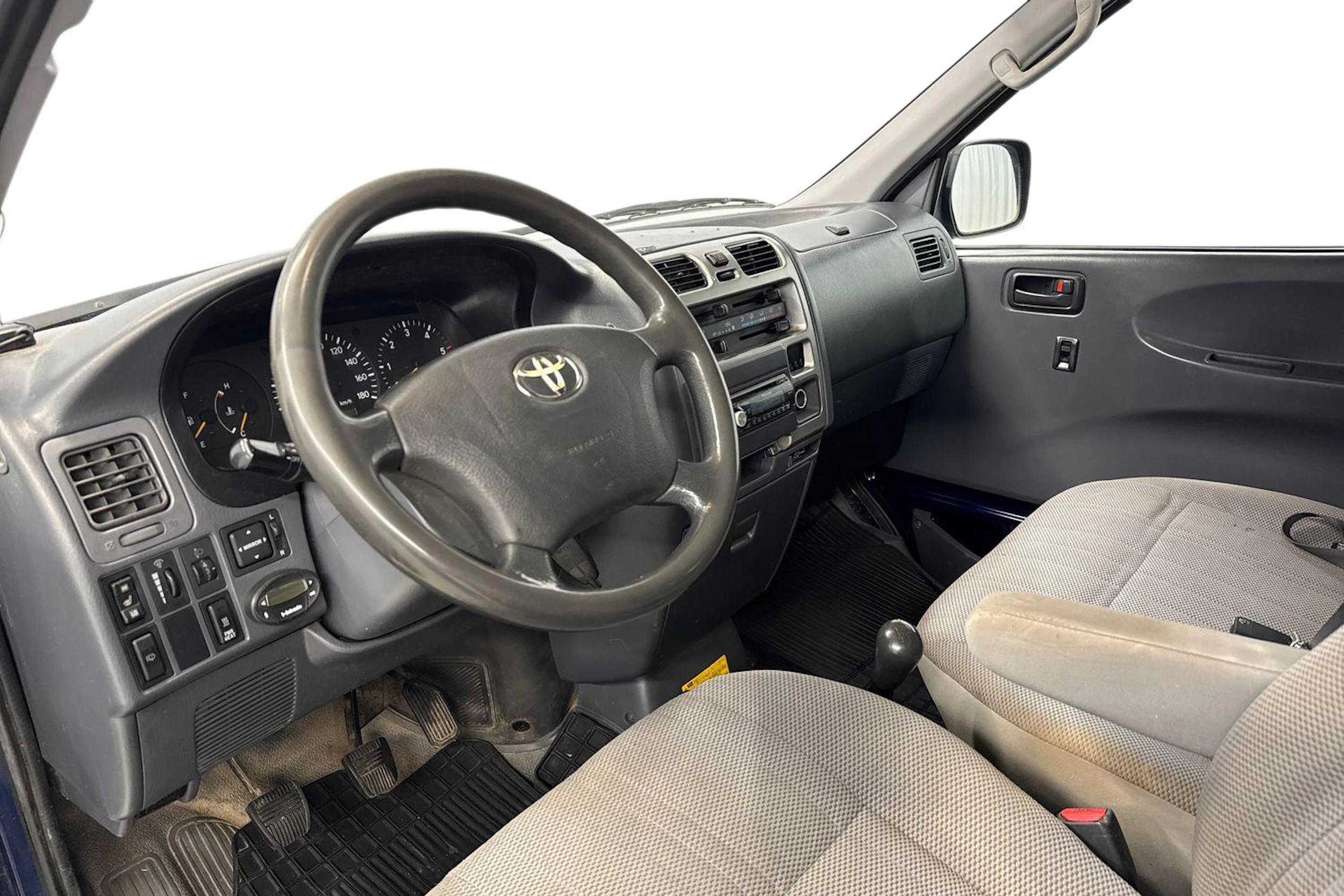 sininen Toyota Hiace 2007 kuva 8.