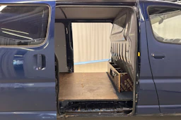 sininen Toyota Hiace 2007 kuva 22.