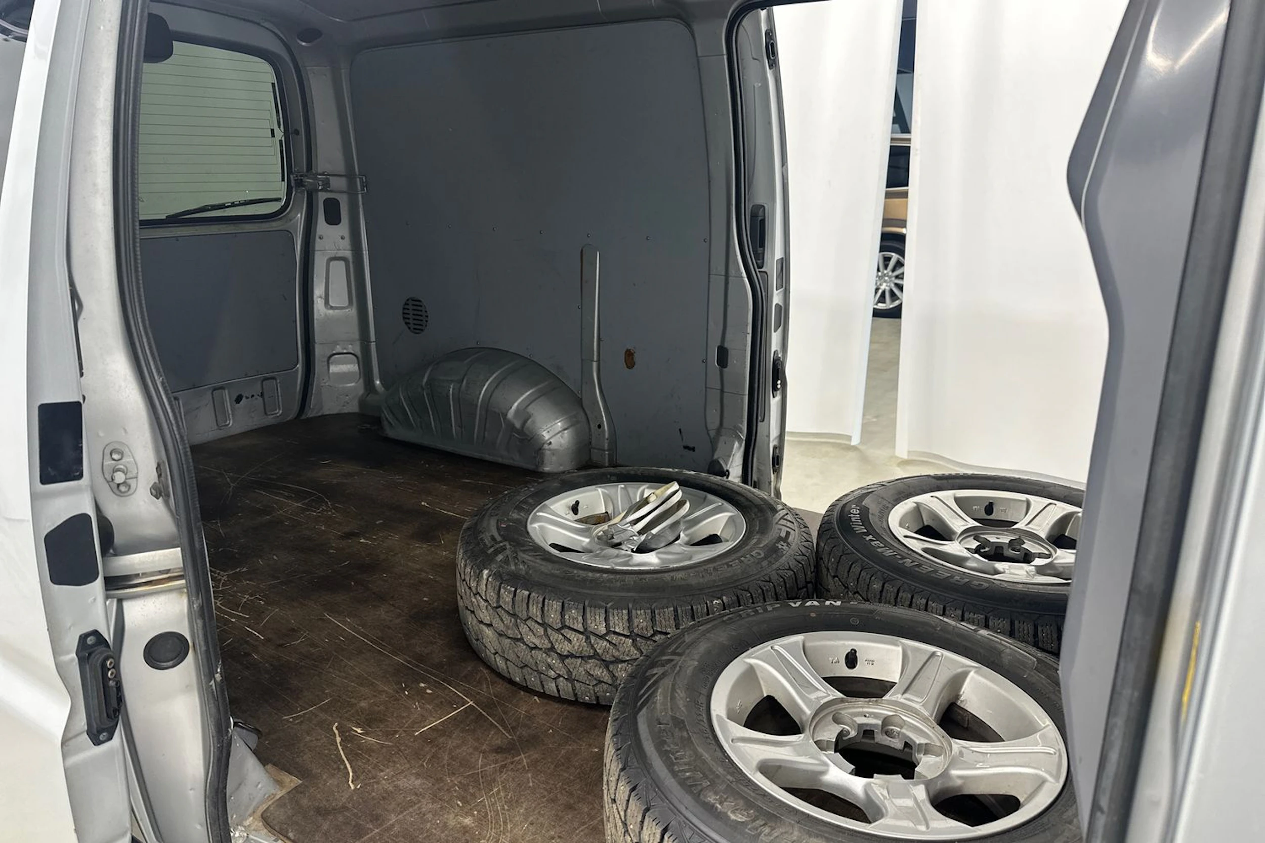 hopea Toyota Hiace 2007 kuva 7.