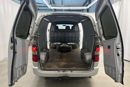 hopea Toyota Hiace 2007 kuva 8.