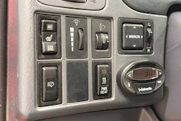 Punainen Toyota HIACE 2007 kuva 16.