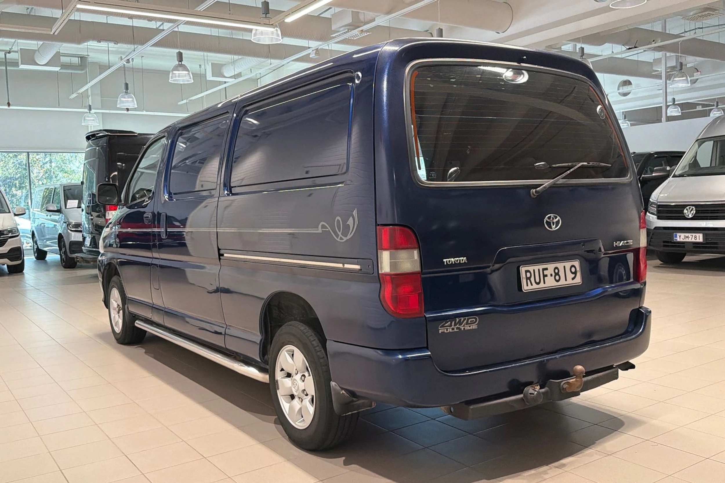 Sininen Toyota HIACE 2007 kuva 20.