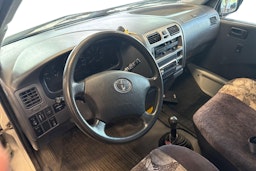 valkoinen Toyota Hiace 2007 kuva 7.