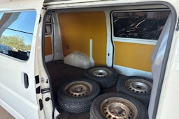 valkoinen Toyota Hiace 2007 kuva 19.