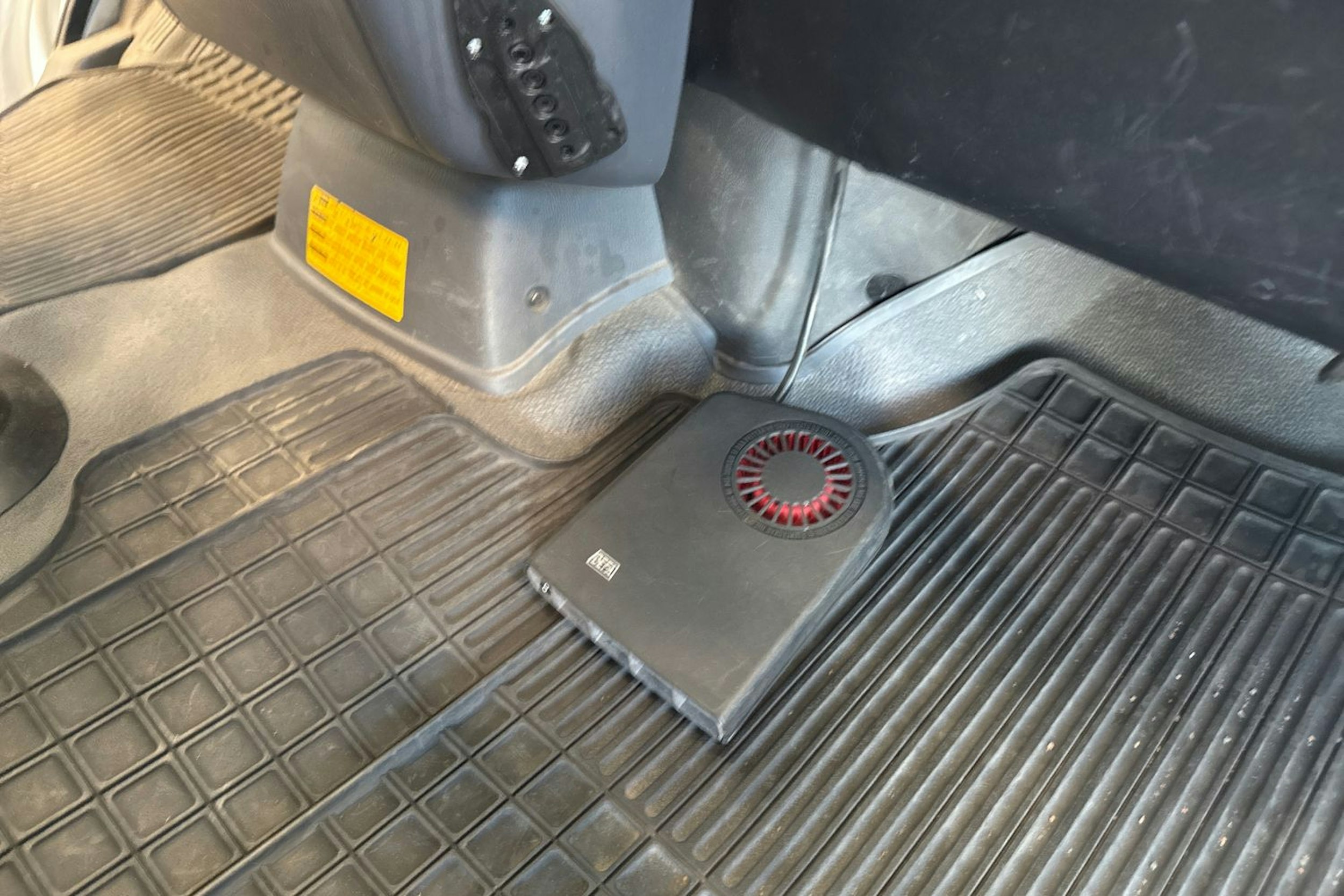 valkoinen Toyota Hiace 2007 kuva 24.