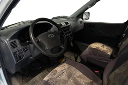 valkoinen Toyota Hiace 2007 kuva 3.