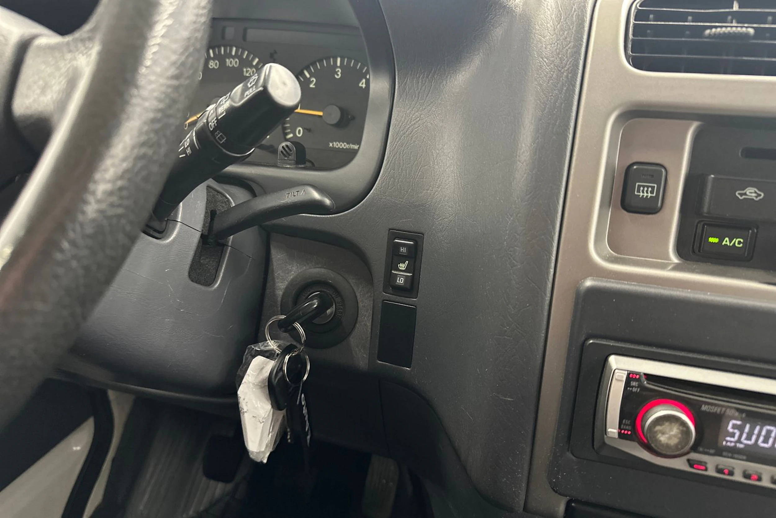 valkoinen Toyota Hiace 2007 kuva 18.