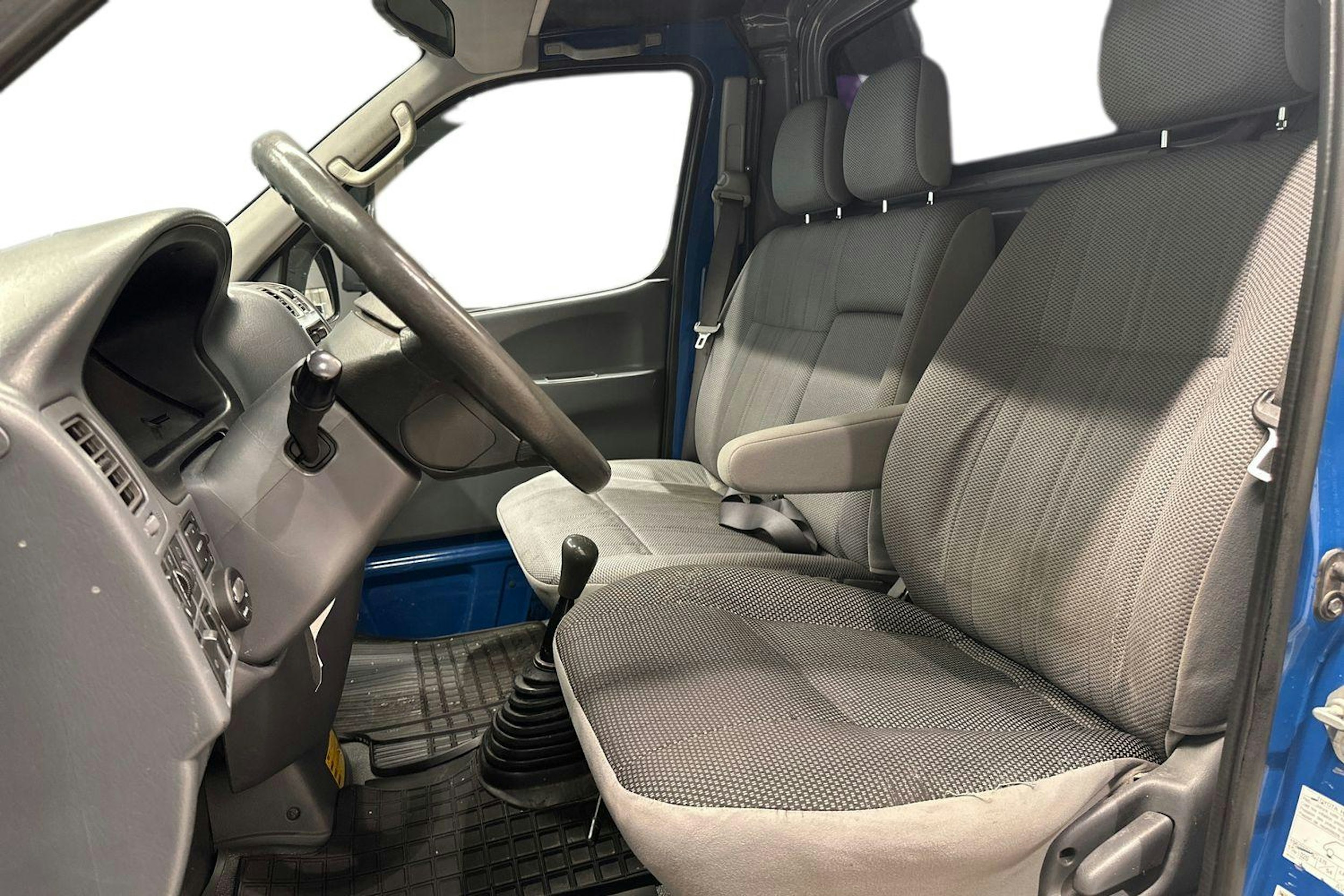sininen Toyota Hiace 2007 kuva 10.