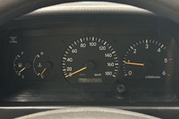 sininen Toyota Hiace 2007 kuva 16.