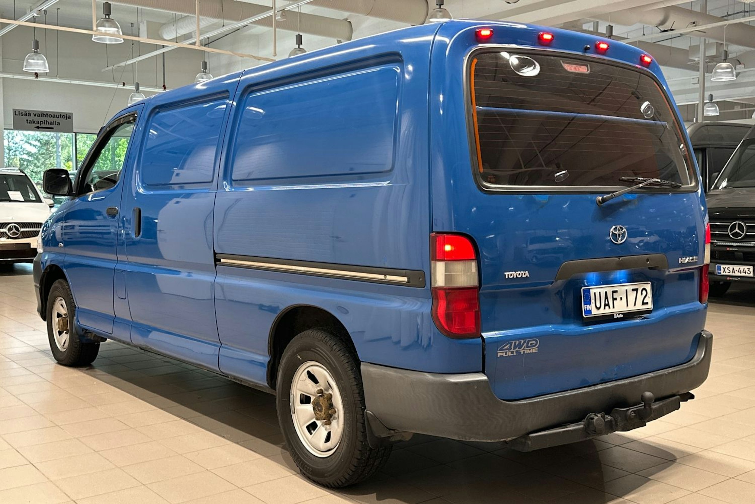 sininen Toyota Hiace 2007 kuva 34.