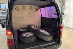 vihreä Toyota Hiace 2007 kuva 9.