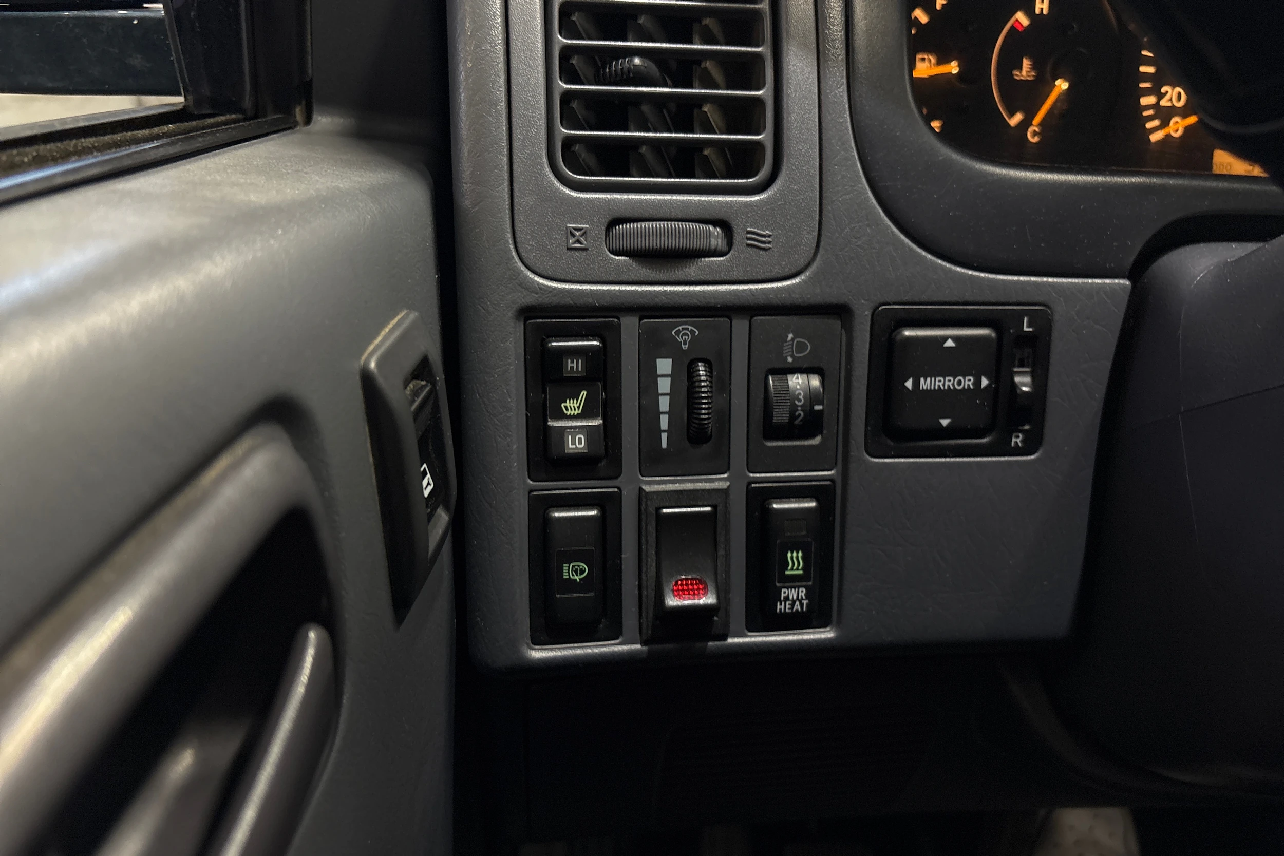 vihreä Toyota Hiace 2007 kuva 10.