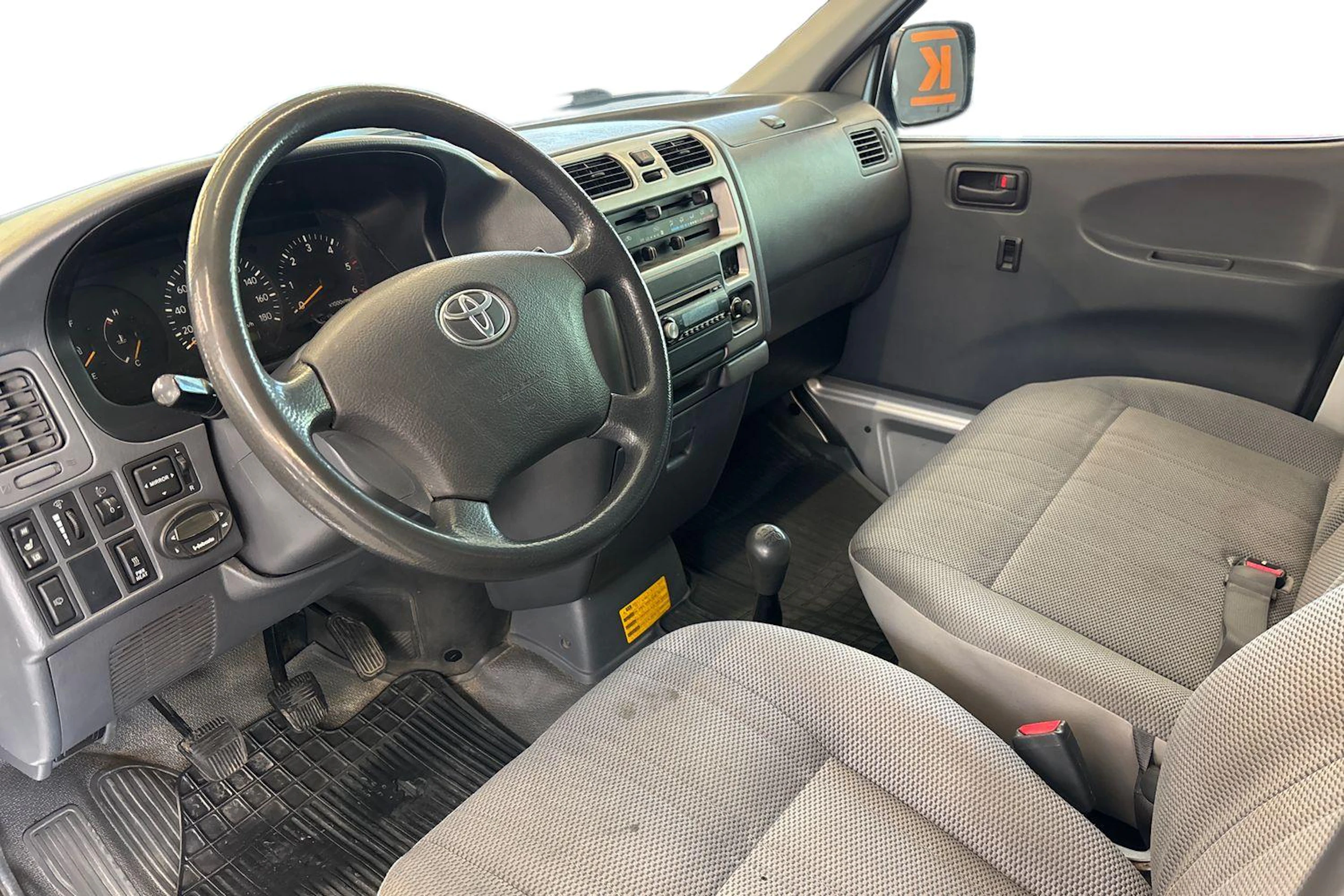 hopea Toyota Hiace 2007 kuva 6.