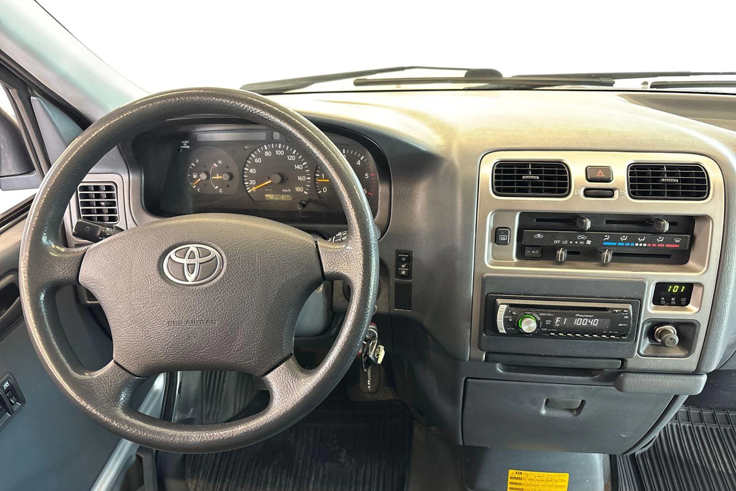 hopea Toyota Hiace 2007 kuva 7.