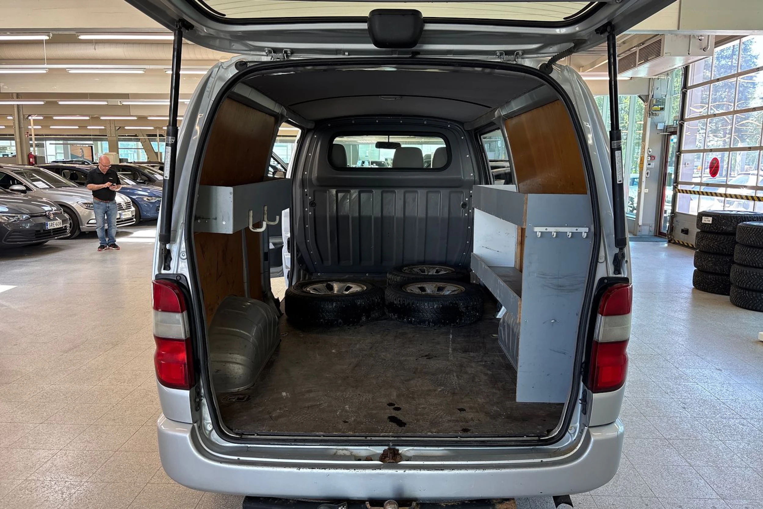 hopea Toyota Hiace 2007 kuva 16.