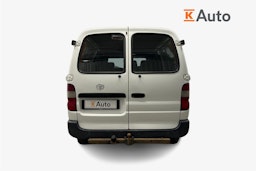valkoinen Toyota Hiace 2008 kuva 3.