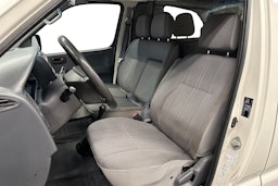 valkoinen Toyota Hiace 2008 kuva 8.