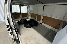 valkoinen Toyota Hiace 2008 kuva 16.
