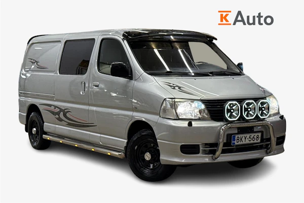 Toyota Hiace 2,5 D-4D 117 5ov pitkä 4WD