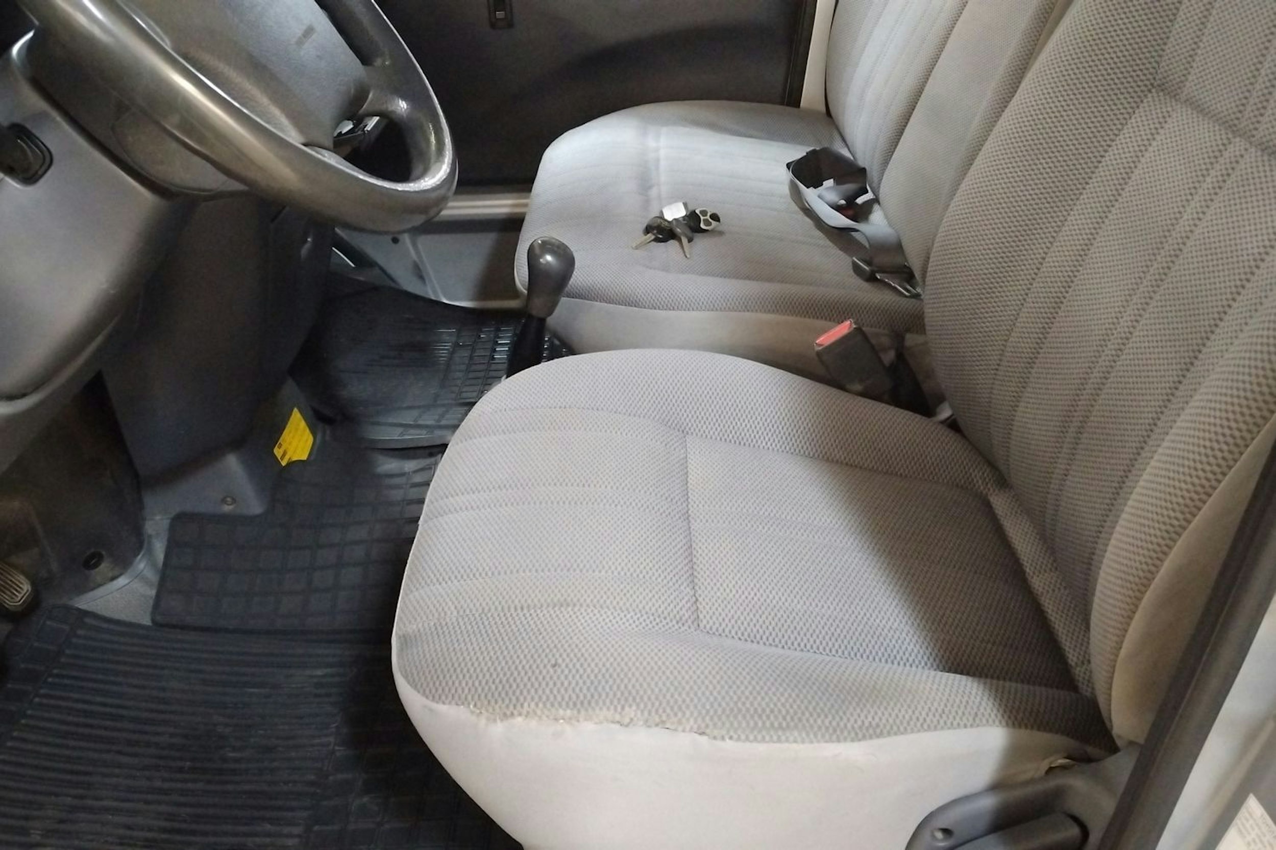 Hopea Toyota Hiace 2008 kuva 13.