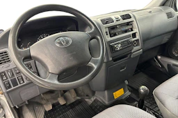 hopea Toyota Hiace 2008 kuva 9.