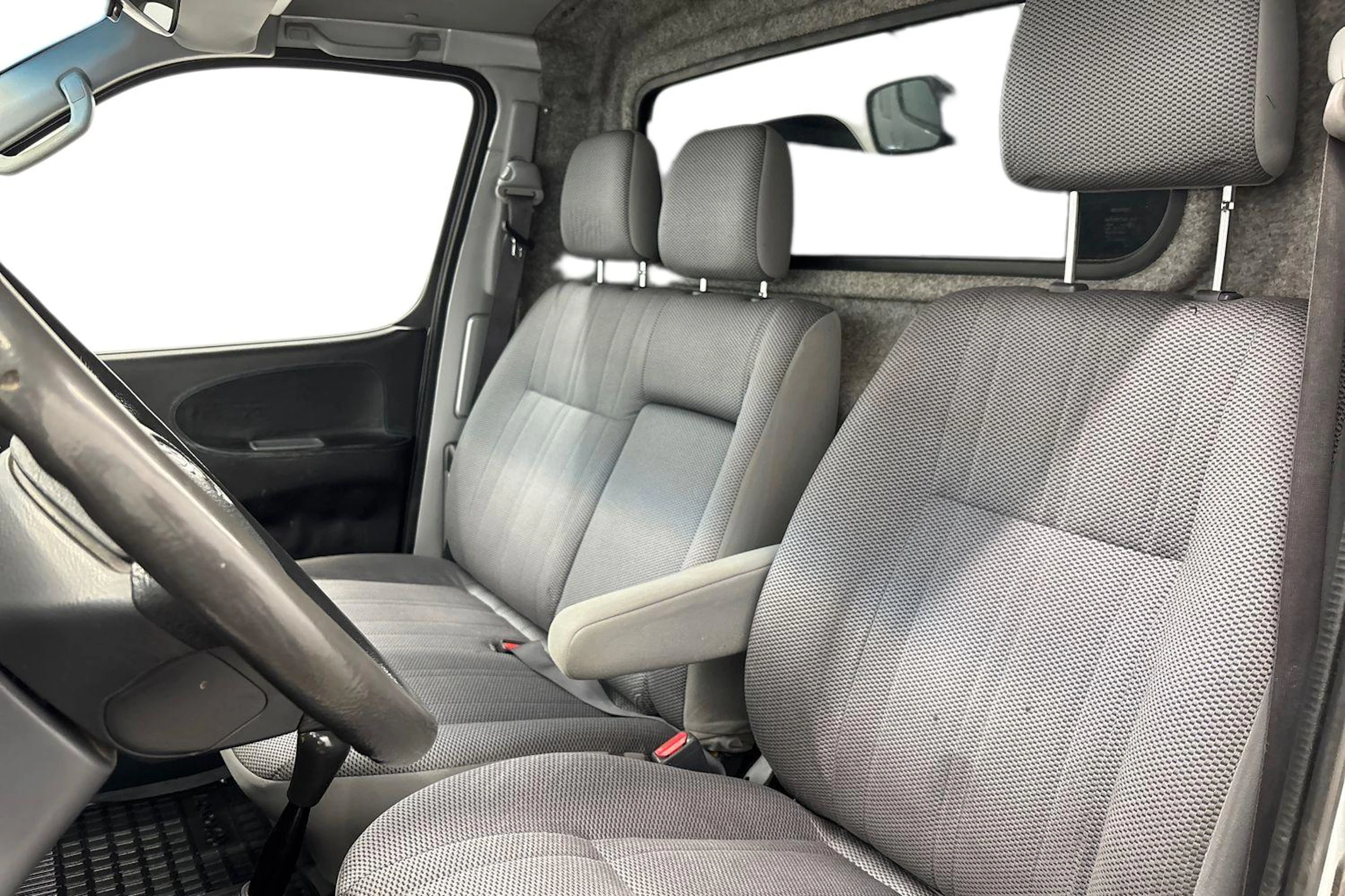 hopea Toyota Hiace 2008 kuva 11.