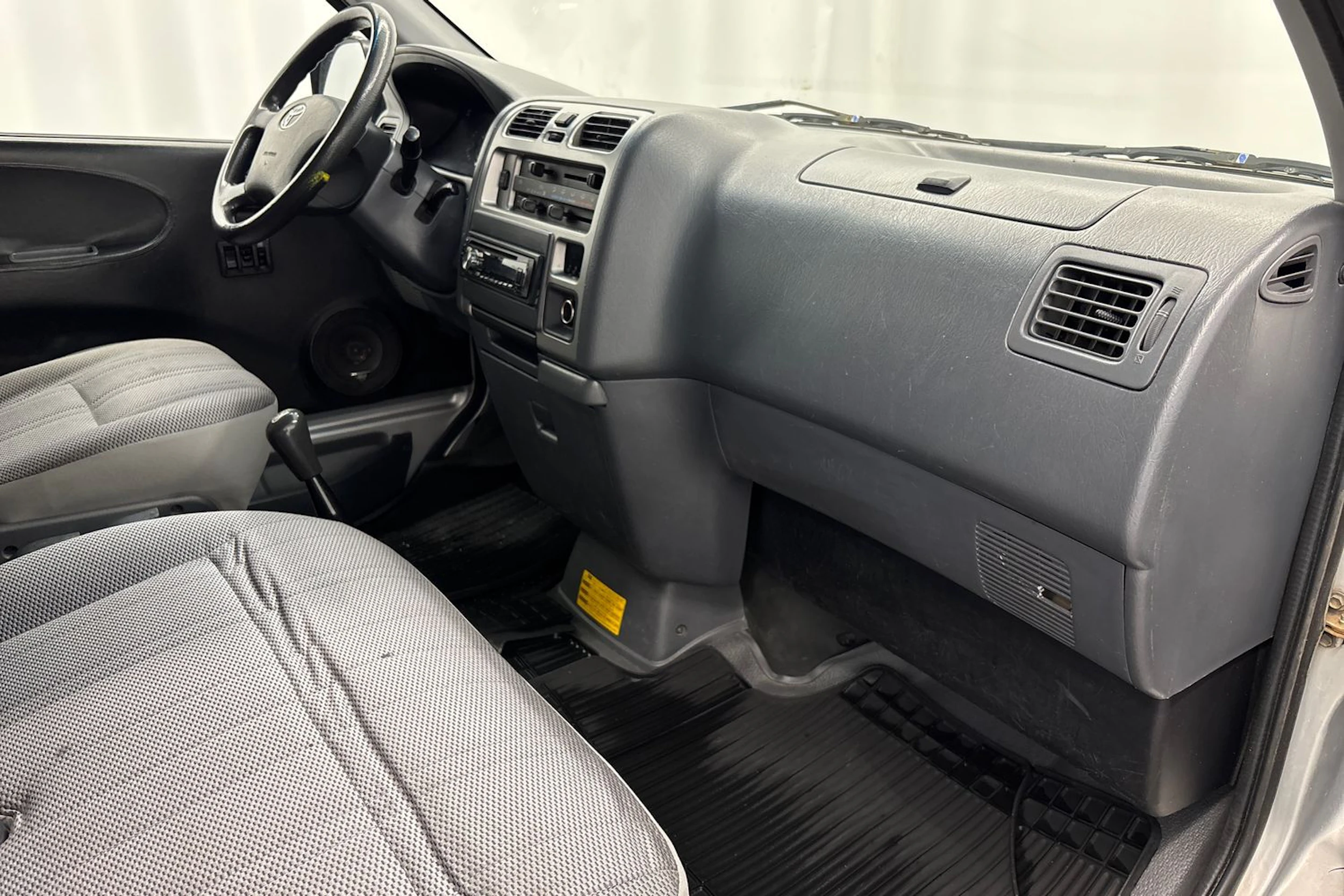 hopea Toyota Hiace 2008 kuva 18.