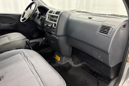 hopea Toyota Hiace 2008 kuva 18.