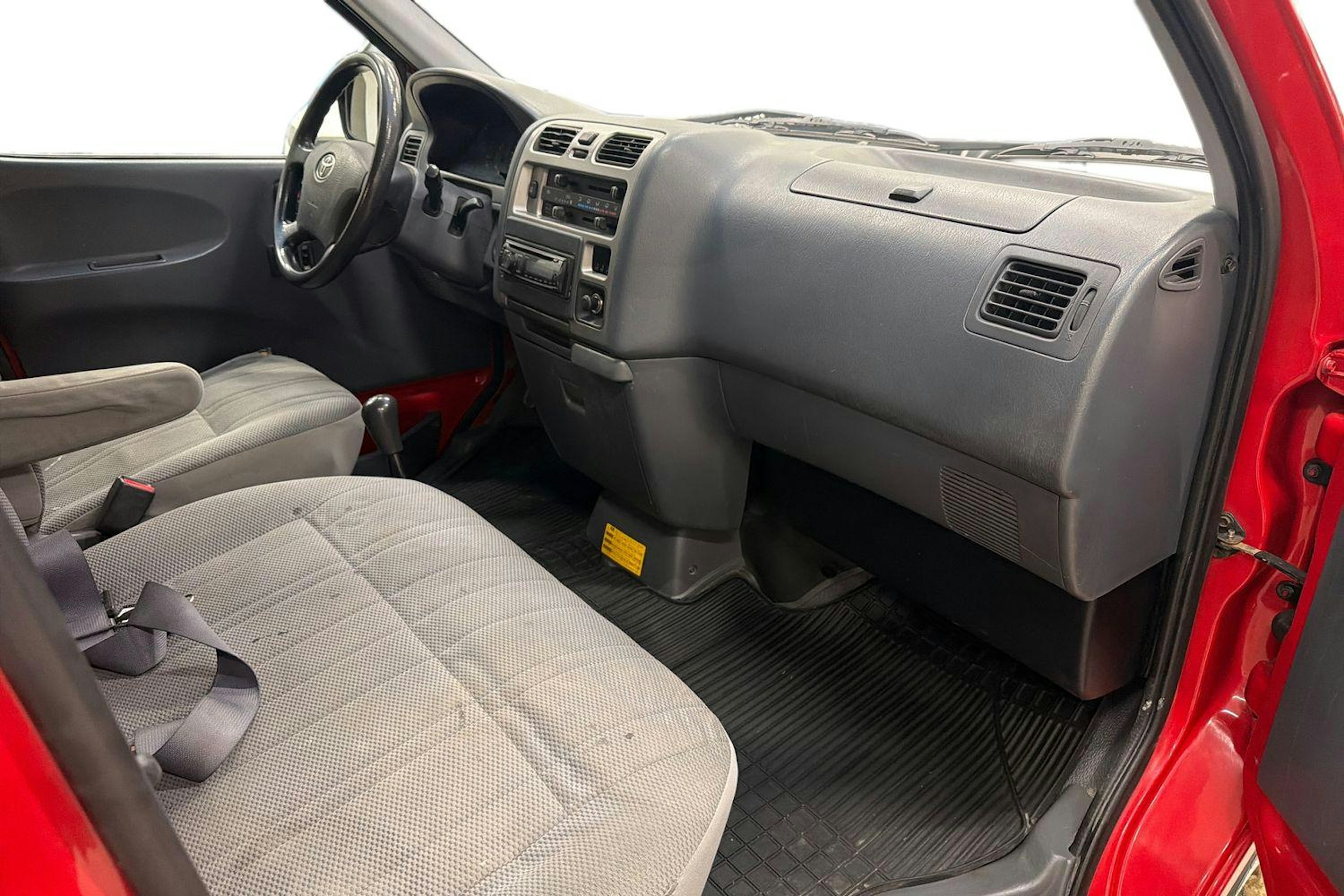 punainen Toyota Hiace 2008 kuva 8.