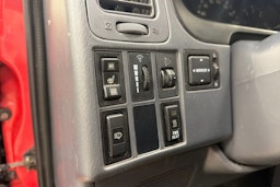 punainen Toyota Hiace 2008 kuva 12.