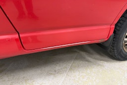 punainen Toyota Hiace 2008 kuva 21.