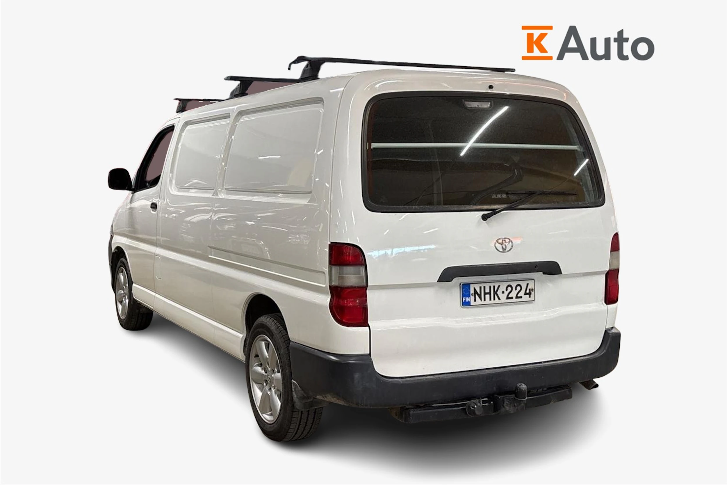 valkoinen Toyota Hiace 2008 kuva 2.