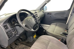 valkoinen Toyota Hiace 2008 kuva 3.