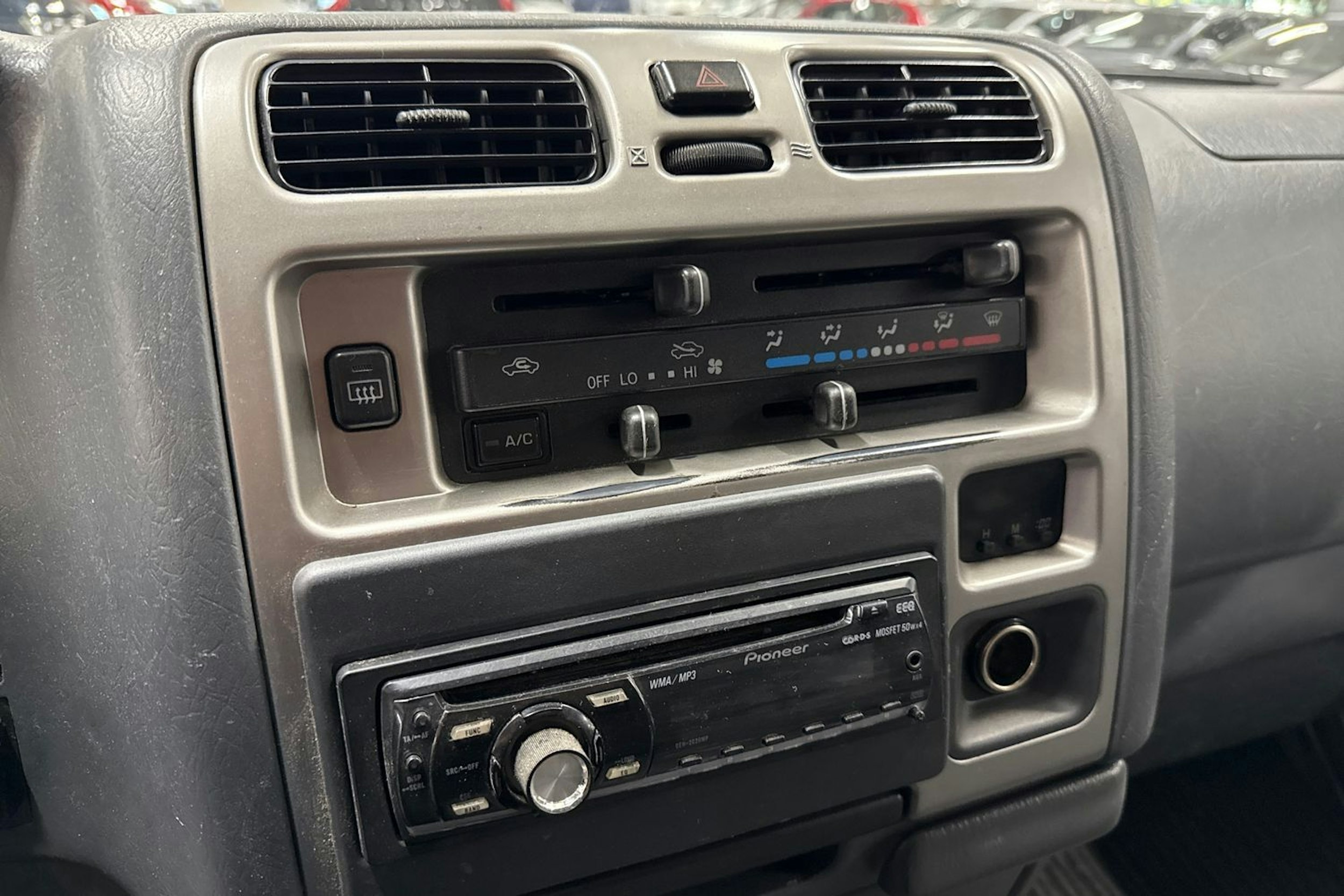 hopea Toyota Hiace 2008 kuva 18.